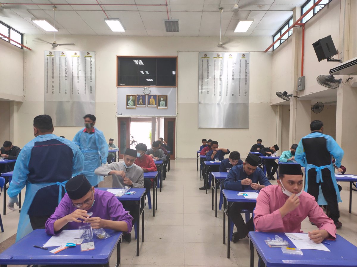 twtstaripoh's tweet photo. Ujian Kendiri Covid-19 kepada pelajar Tingkatan 5 untuk hari ke-6 berada di asrama. 

#savebubble
#staripoh https://t.co/ZNnzwoKlLU