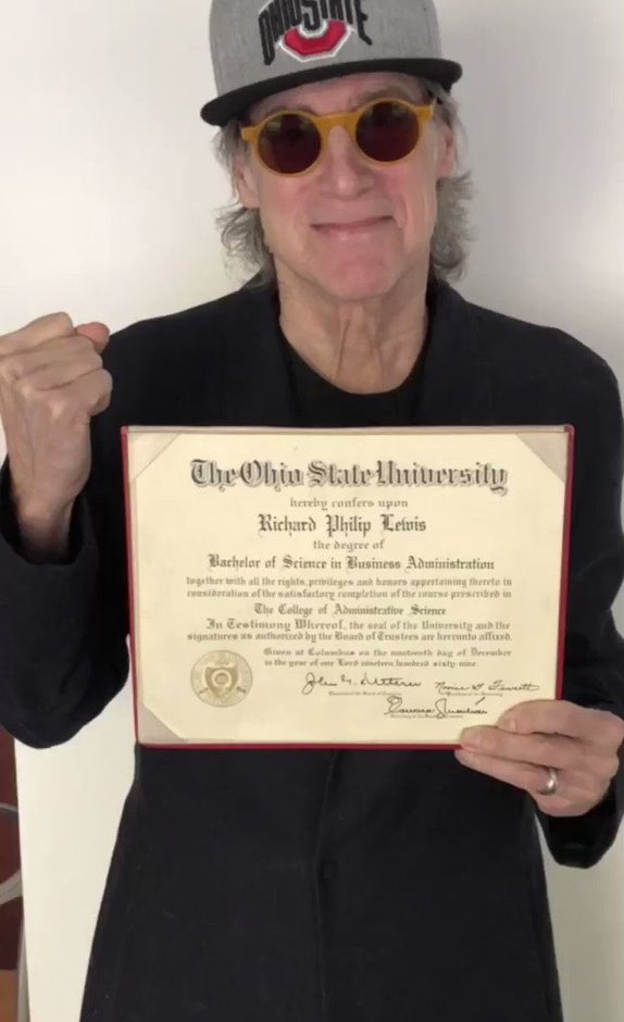 Richard Lewis tweet media