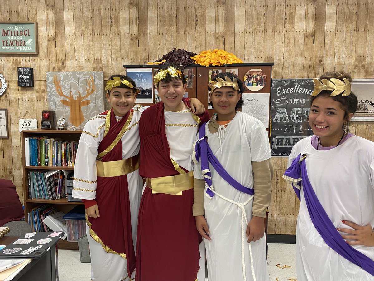 DPISD_South's tweet photo. Julius Caesar! https://t.co/5dQBsZ9Hkg