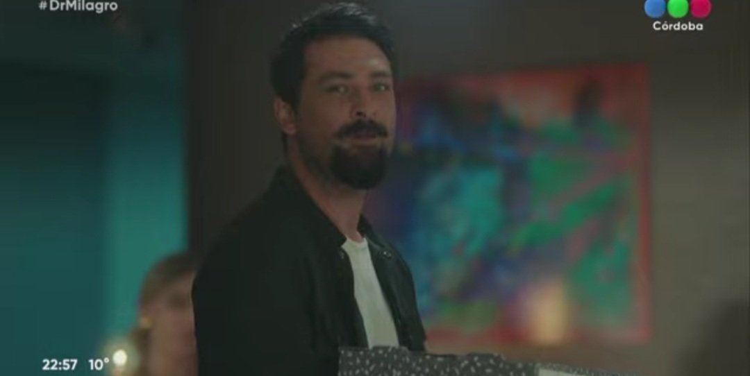 misteriosa_luz's tweet photo. Adiós Dr. Ferman 🥺😭
#DrMilagro #DoctorMilagro #MucizeDoktor #Ferman #FermanHoca https://t.co/p3Av73tdn7