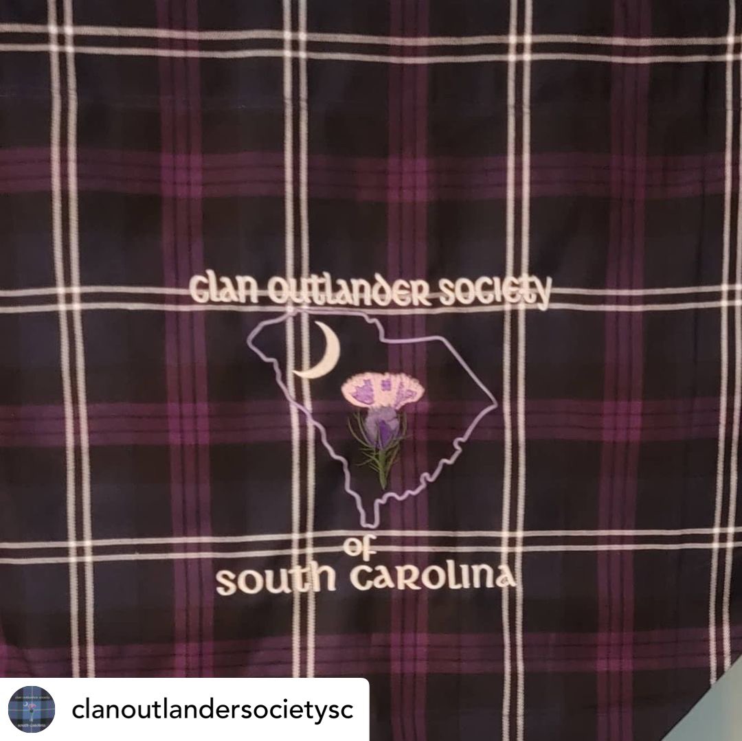 ladybay8's tweet photo. So excited!!!
Posted @withregram • @clanoutlandersocietysc We can't wait to see you at the @scottishgamesofcharleston 
#ClanOutlander 

Thanks @thistle.and.stitch for the beautiful banner!!! https://t.co/SvFFH72eUz