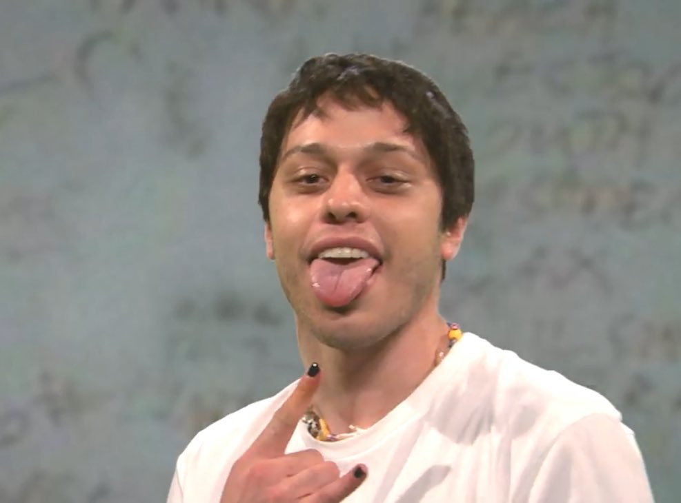 DomOx's tweet photo. HIM. #petedavidson https://t.co/chFviIuzj3