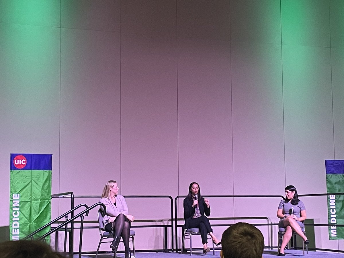 FaizaTariqMD's tweet photo. what an honor and a privilege to listen to and learn from Dr. @HedayatiMD, Dr. @darakass and Dr. Christine Babcock at this week’s @UICBrownCoat conference. can you tell how excited my cointerns and i are!! #womeninEM https://t.co/krsdbWyOU2