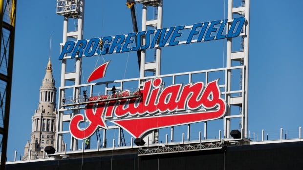 Cleveland baseball team begins transition to Guardians by removing sign with former name https://t.co/Oe2TP0vbP6 https://t.co/6aXsiAGvSh