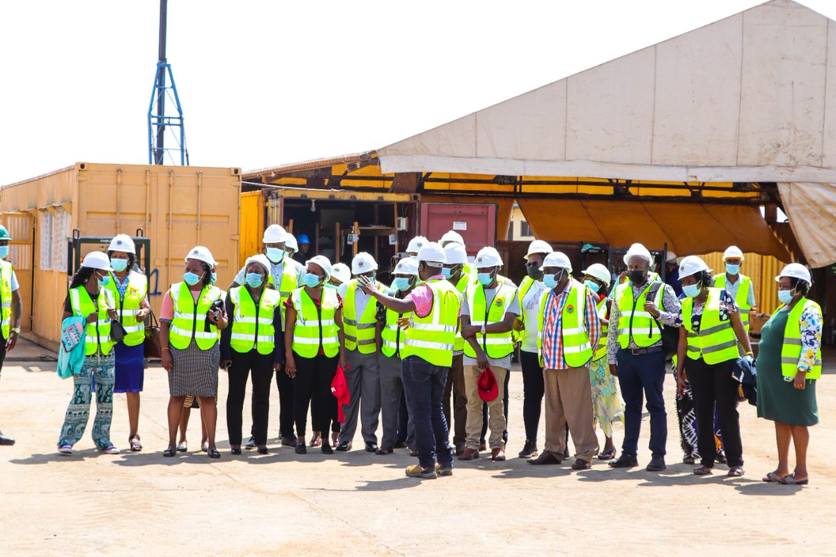 KenyaShipyards's tweet photo. Kenya Institute of Supply Management had a tour of Kisumu Shipyard on 04 Nov 21 to familiarise themselves with activities around ship building. KSL continues to partner with training institutions for skills acquisition and further offer job opportunities to qualified graduates. https://t.co/1KCOU4DOY1