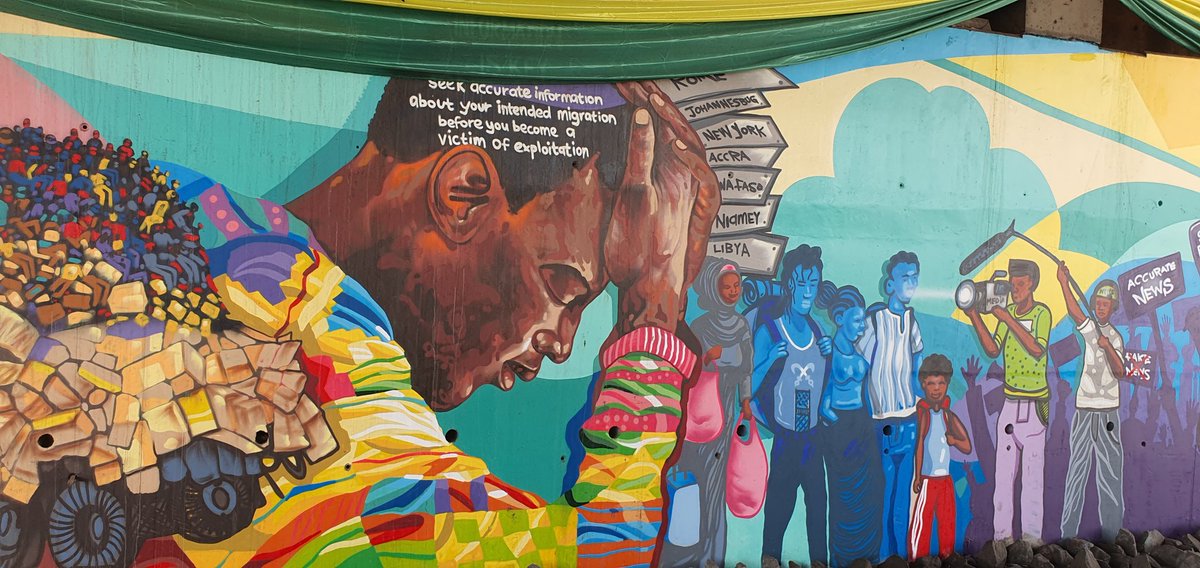 ADiallo2018's tweet photo. Power of #Art #Culture #Creativity to speak truth about #Migration...
Magnificent mural unveiled Circle #Accra
Empowering Youth &amp; Media on #Migration 
'Building Peace in minds of young women &amp; men'
Medasse @AccraMetropolis #Grafittie @ItalyinGhana  @IOMGhana @UNinGhana @moigovgh https://t.co/Ual8cwhiiX
