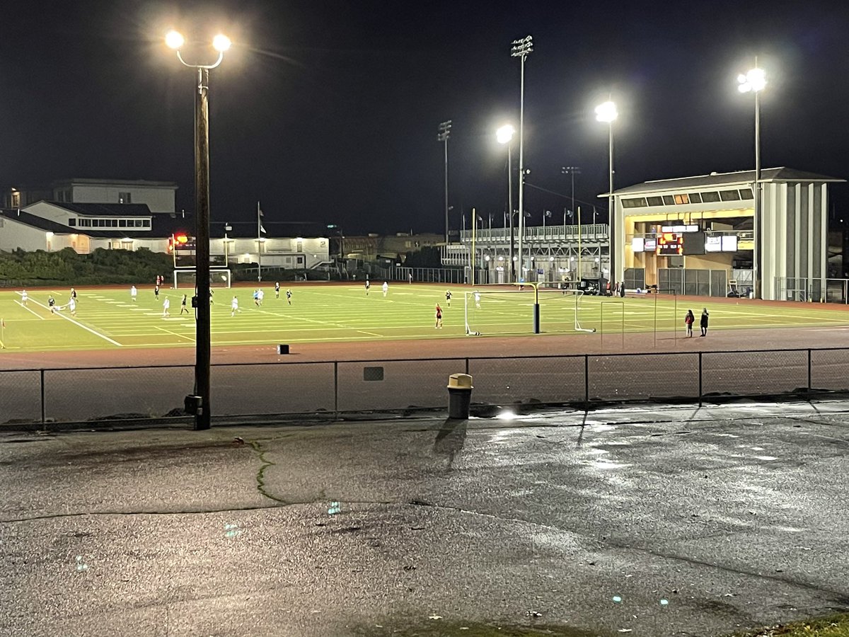 FrHesseWMS's tweet image. I have an awesome view of @HMJacksonHS soccer! Just tied it up &amp;amp; 8 minutes left in the first half - what a great game!!