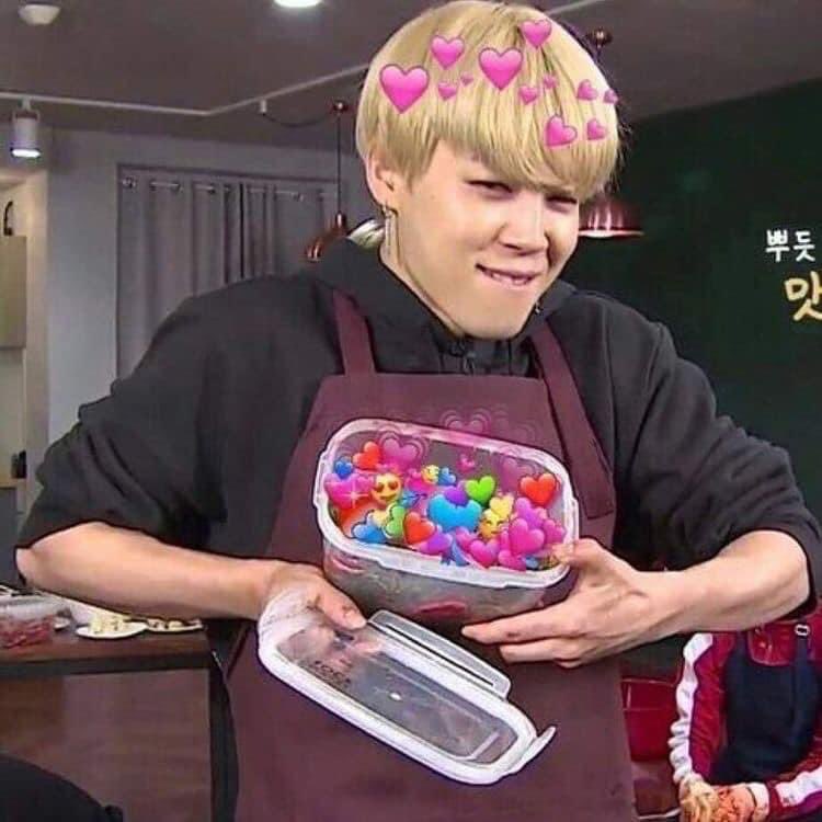 sou10945786's tweet photo. Vamos army, se que podemos, coloquemonos pilas en esto, fighting!

I VOTE FOR #BTS #MAMA2021 #MAMAVOTE  #BTS_twt 
@BTS_twt https://t.co/obyYpmlaqK https://t.co/gRVAUOOoEm