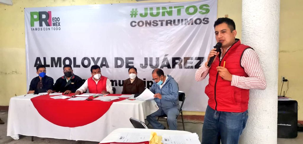 AlfredoIvan_Alv's tweet photo. Atendiendo el llamado d mi partido @PRI_EDOMEX asistí y acompañe a mi PM Electo @Oscar_SanchezMx a la asamblea Municipal. Felicito a quienes tomaron protsta e hicieron valiosas aportaciones rumbo a la XXIII Asamblea Nacional. Principalmente a @Kathya_Serrano representante juvenil https://t.co/z0svgkb4jt