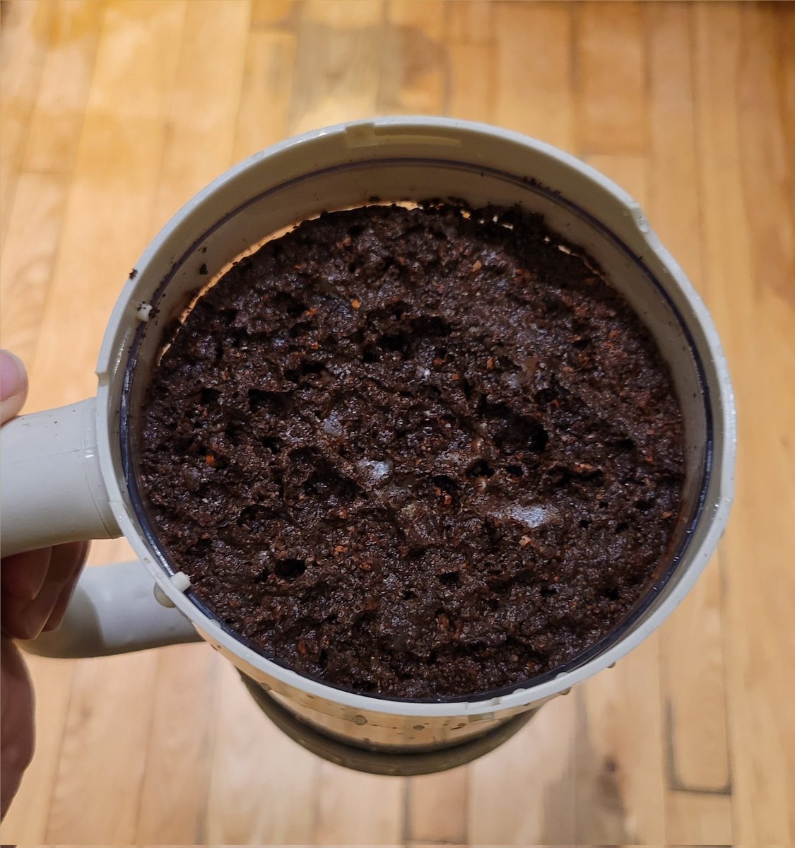 poo_pour's tweet photo. Making overnight cold brew from the rest of the Kick Ass beans and . . . My current favorite coffee bean. More on that later. https://t.co/yx2GJ6Zh16