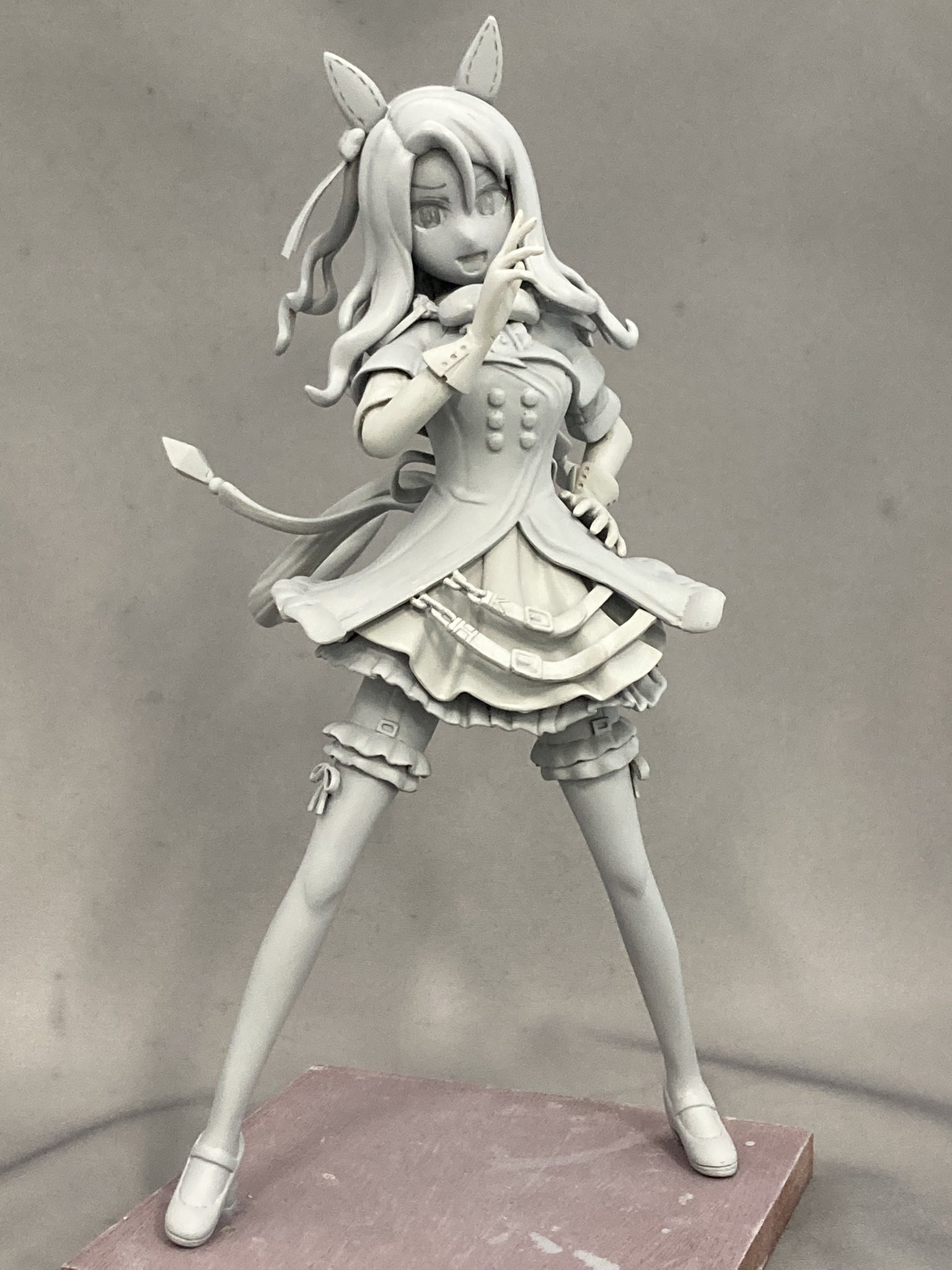 はじめ 最推しウマ娘のキングヘイローのフィギュアを作りました 06の模型研究会の展示場にて展示中ですので お手隙の方はぜひお越し下さい Twitter