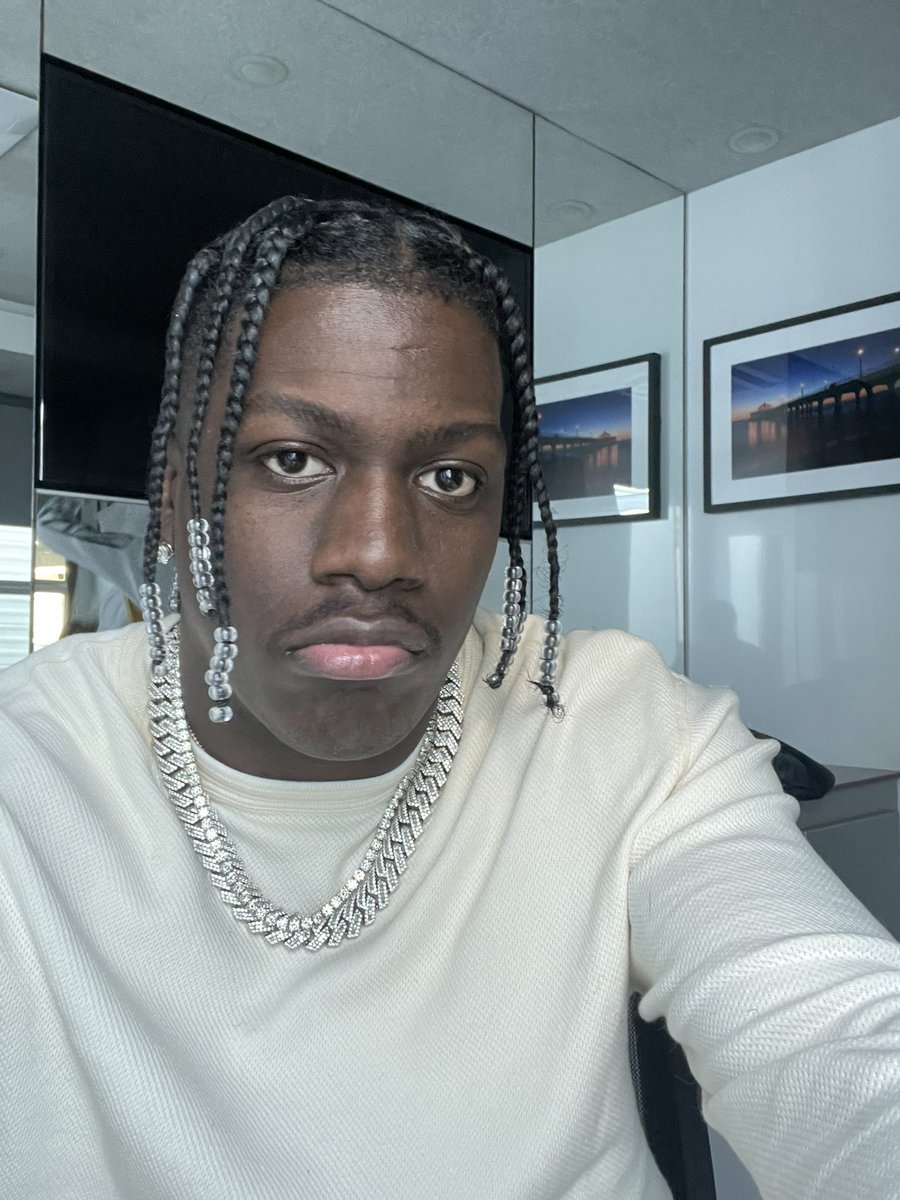 lilyachty's tweet photo. swangin on westheimer https://t.co/whv7rgT0ic