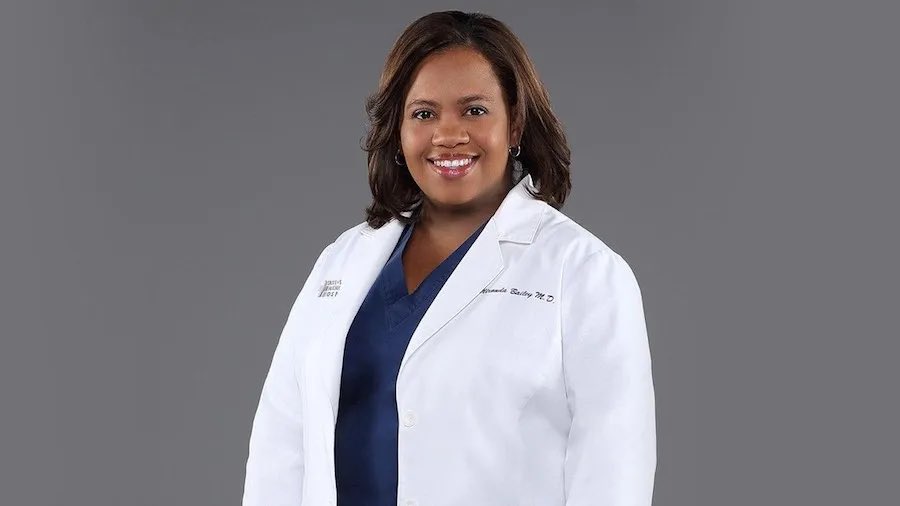 dreamymerder's tweet photo. POV: it’s two strong woman who have both been on grey’s anatomy rocking badass powerful woman surgeons for 18 long seasons on a hit tv show: https://t.co/mdYxAUndl9