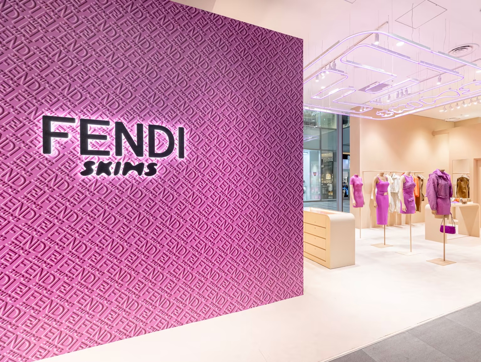 FENDI×SKIMS フェンディ×スキムス ハイネックボディスーツ コラボ