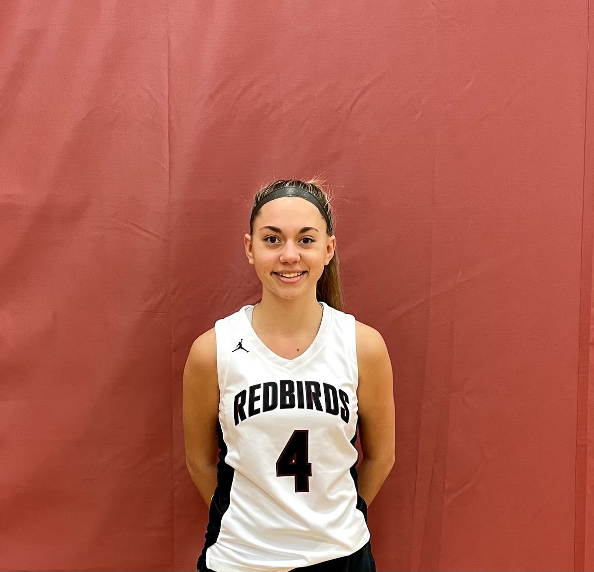 DPGirlsBB's tweet image. On Sleep 4💤 we Salute 👋🏼 our Fave #4 ⭐️ Class of 2022 Senior @olivia2wall (Wallito) 🔥🌞⚡️#GOB1RDS