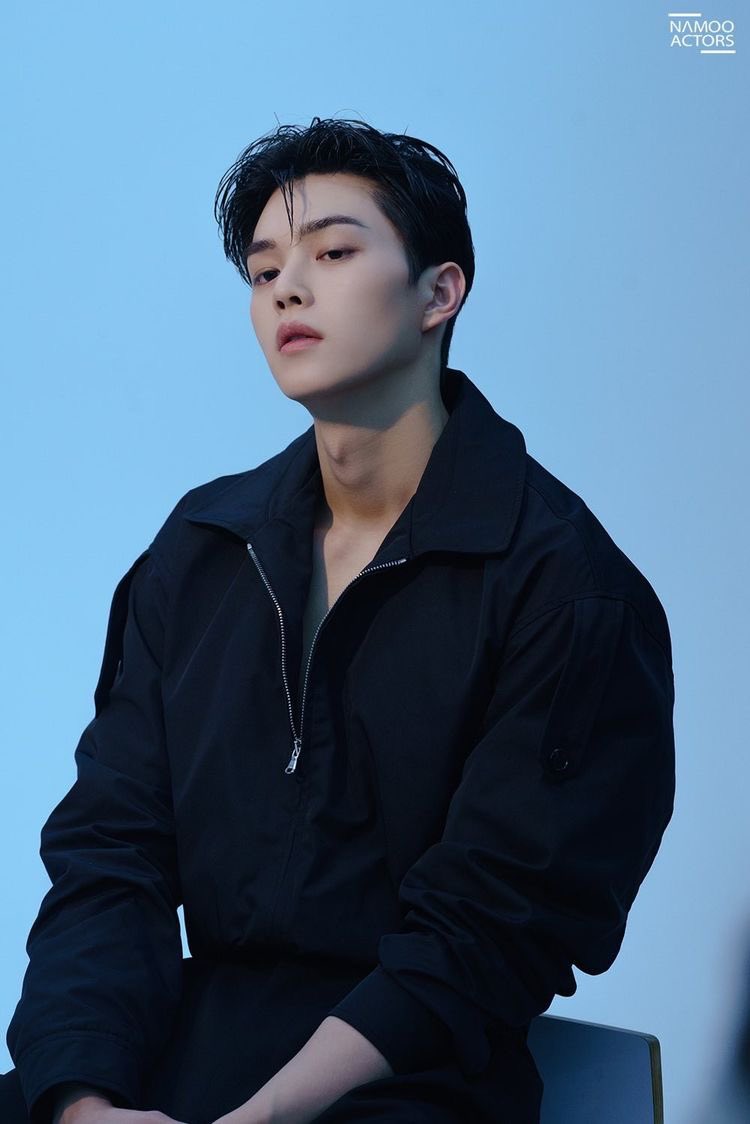 see pinned! tweet media