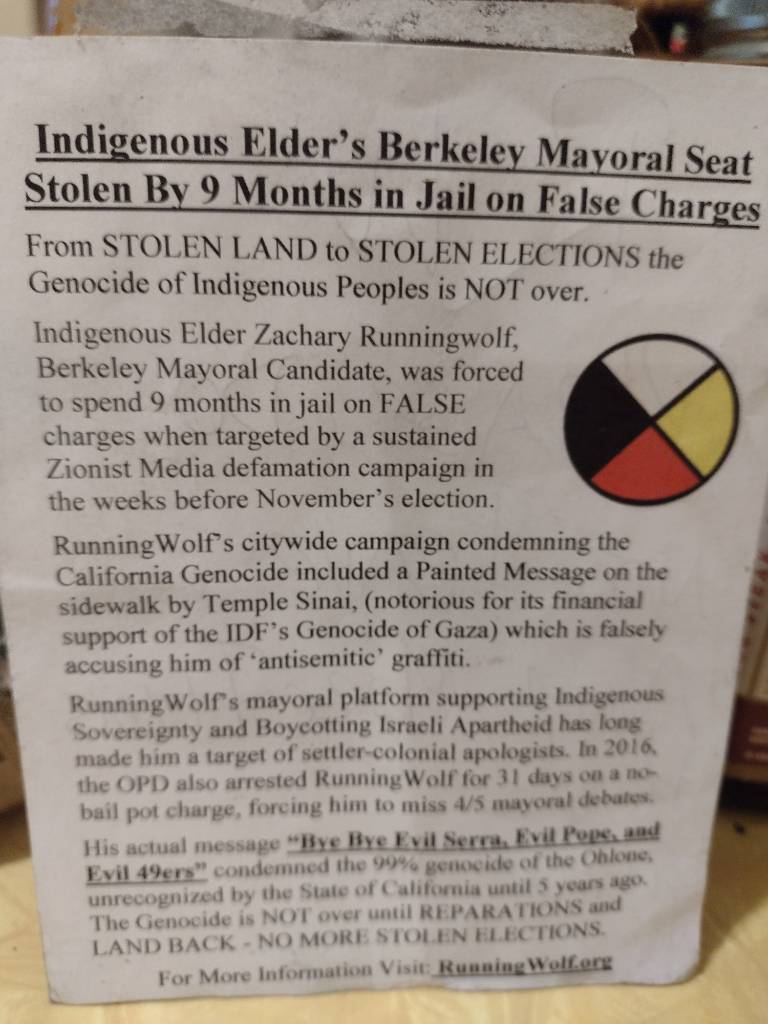 TeddyorBiff's tweet photo. "A painted message" in front of the synagogue?
This former eco-activist has now devolved into antisemitic graffiti in front of synagogues, distributing flyers defending it, and attacking the Jewish Community. ZRW left this on my front door, which has a mezuzah next to it. https://t.co/psEuiVyTgg
