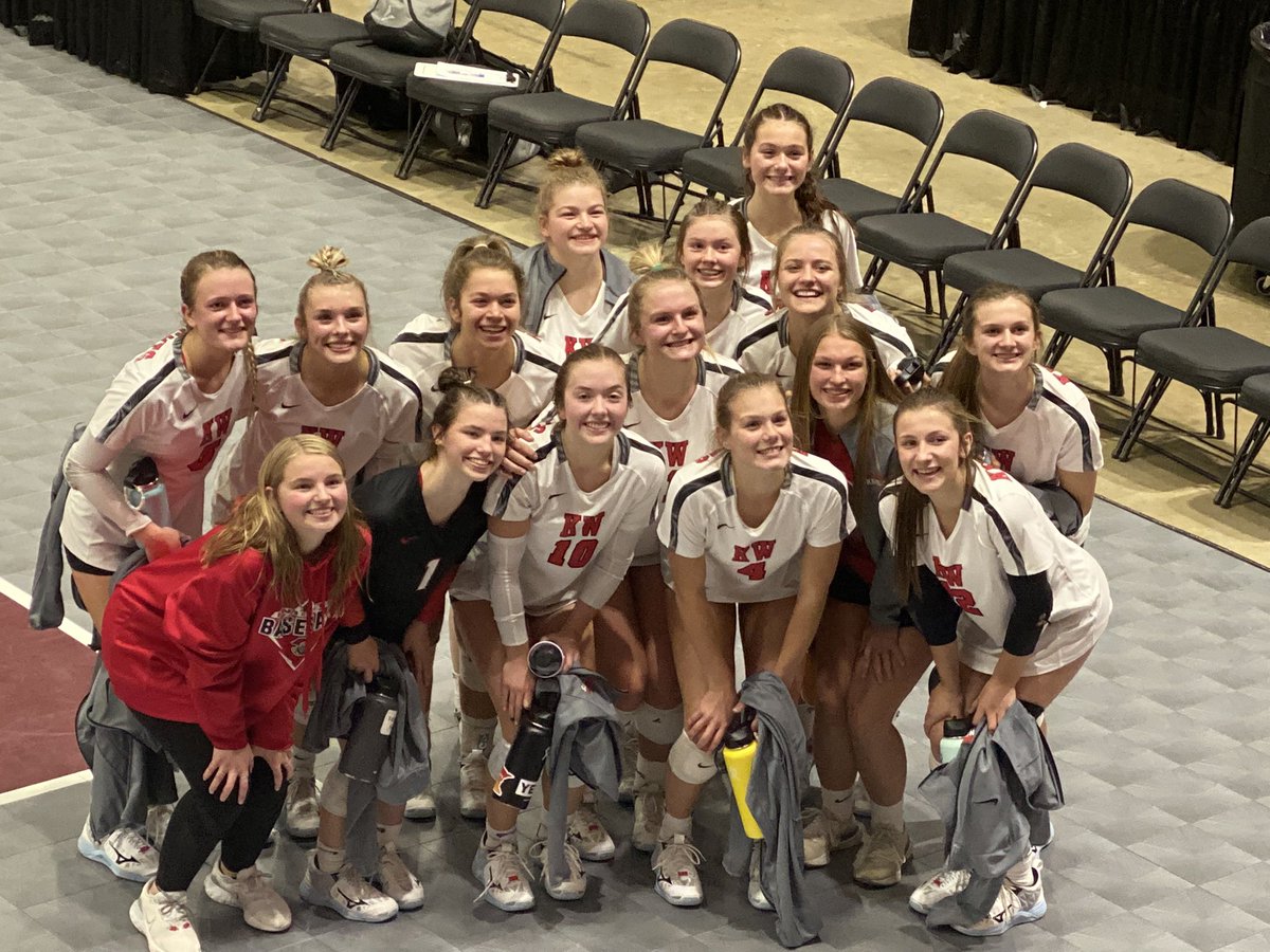 They kept on fighting! Way to go Knights! ❤️🏐