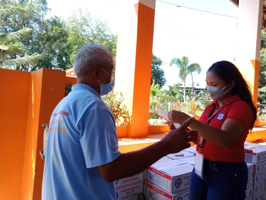 philredcross's tweet photo. Ito ay bilang patuloy na pagtulong ng Philippine Red Cross sa mga lugar na nasalanta ng Bagyong #MaringPH 🌀 

#AlwaysFirstAlwaysReadyAlwaysThere
#HopeBeginsWithTheRedCross
#IStandWithPHRedCross
#RedCrossLangSakalam #LaUnion #LaUnionNeedsHelp https://t.co/XG17QfIBaX