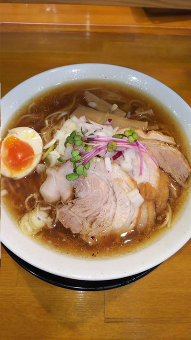 さて新しい店でのチャーシュー麺
わいの舌はチョロいで
駄目…駄目よぉ(駄目じゃない)…って昼下がりの人妻並のチョロさや 
