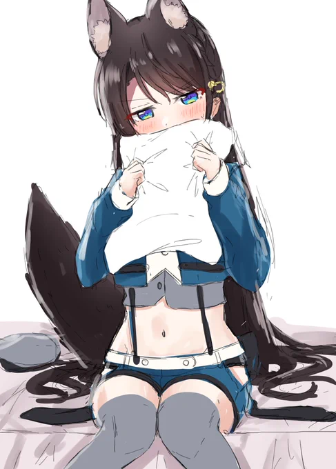 寝る前に描いてたカラーラフ
要素詰め込み過ぎかな? 