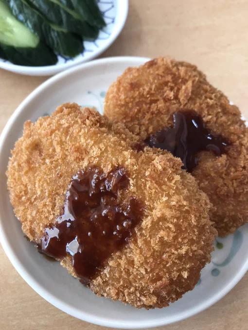 ゆかりん・ランチ
庶民の味方じゃがコロッケ
コロッケいうとコロ助よりこち亀のこれ思い出す 