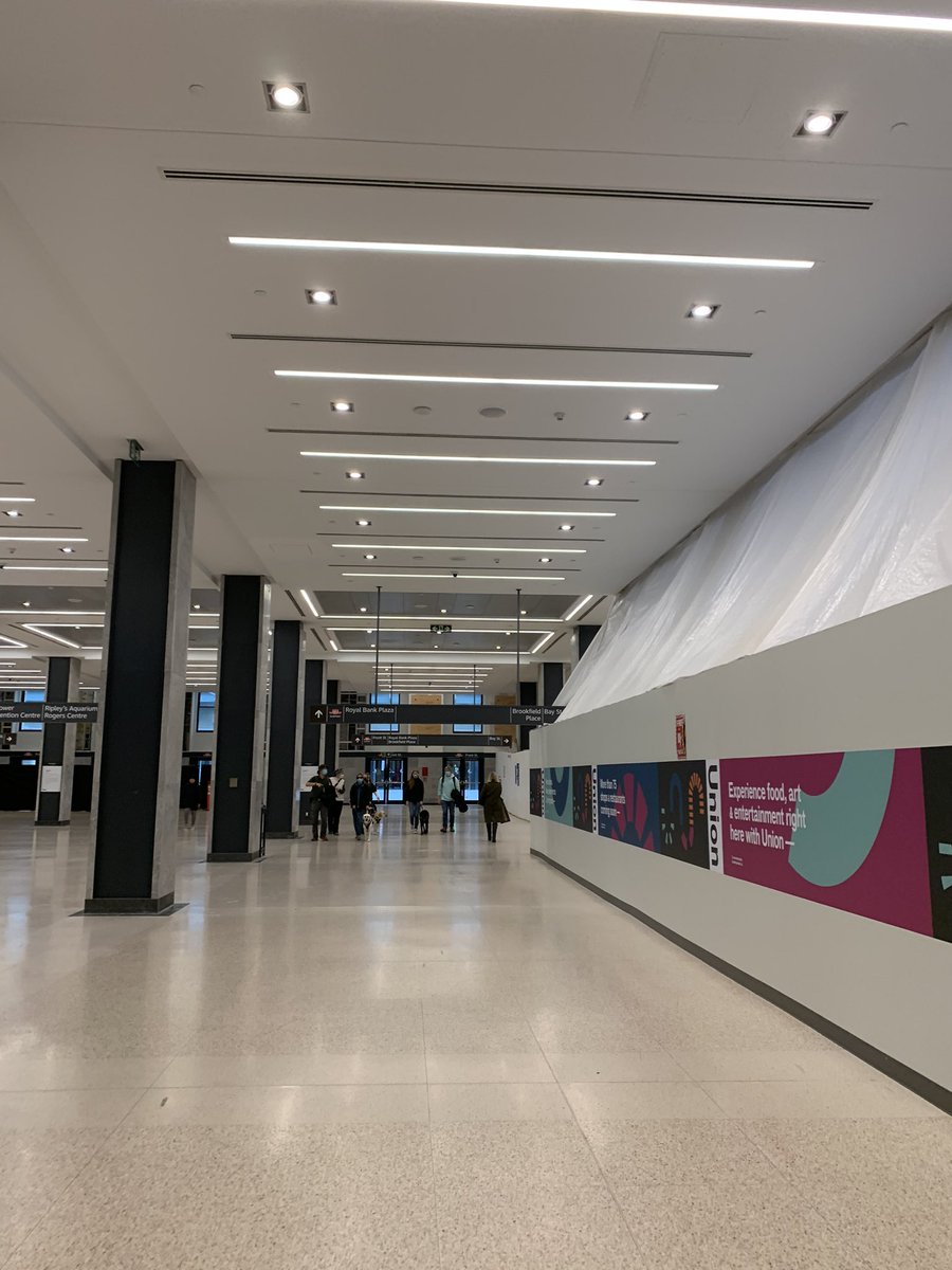 FinnSpirit's tweet photo. Hello @Torontounion! 602 days apart. The new Bay Concourse is amazing. Can’t wait for the final reveal in 2022.
#toronto #torontounion #unionstation #wheretorontoisgoing #lifeonthego https://t.co/1BYORa1EIS