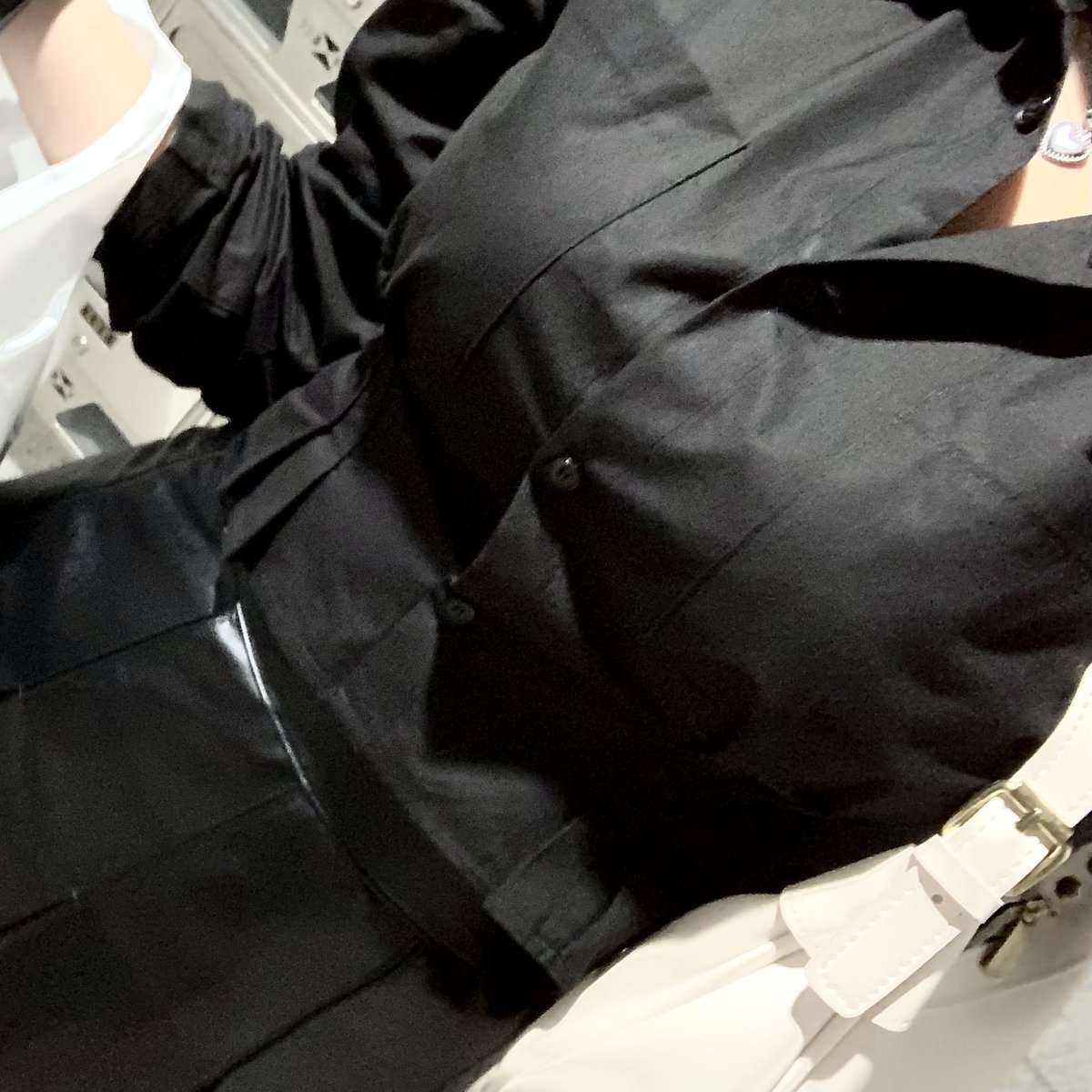 dmswjd60's tweet photo. 저 팔로우 한 사람들만 디엠 볼래용
#섹트 #마눌뎀 #오프 #일상 https://t.co/isLHymuzMS