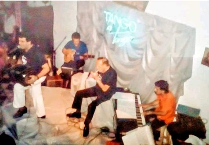 cultura_tango's tweet photo. Juárez y El Polaco junto al maestro José Pepo Ogivieki, en Café Homero con el espectáculo "Tango a Tango"
#RubenJuarez https://t.co/ols12FyQei