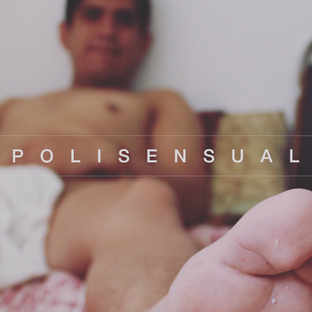 polisensual's tweet photo. Se modelo voluntario:
https://t.co/OywPiNZWZv
Y visita la galería completa del proyecto.

En la foto Nestor 03.2018
Foto por @BeFuzz
#fotografía #sensualidad #polisensual
#cdmx #ciudaddeméxico #méxico
#desnudo #semidesnudo #artístico
#naked #feet #bed https://t.co/qLQE1sMLVk