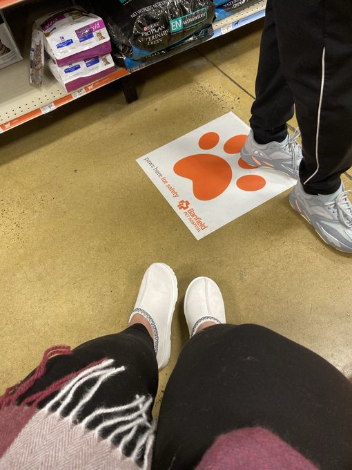 I love my white Uggs🥺🥲❤️ https://t.co/wgopOFALFm<a href="/tag/theselateasf"class="tags"><span>#theselateasf</span></a>