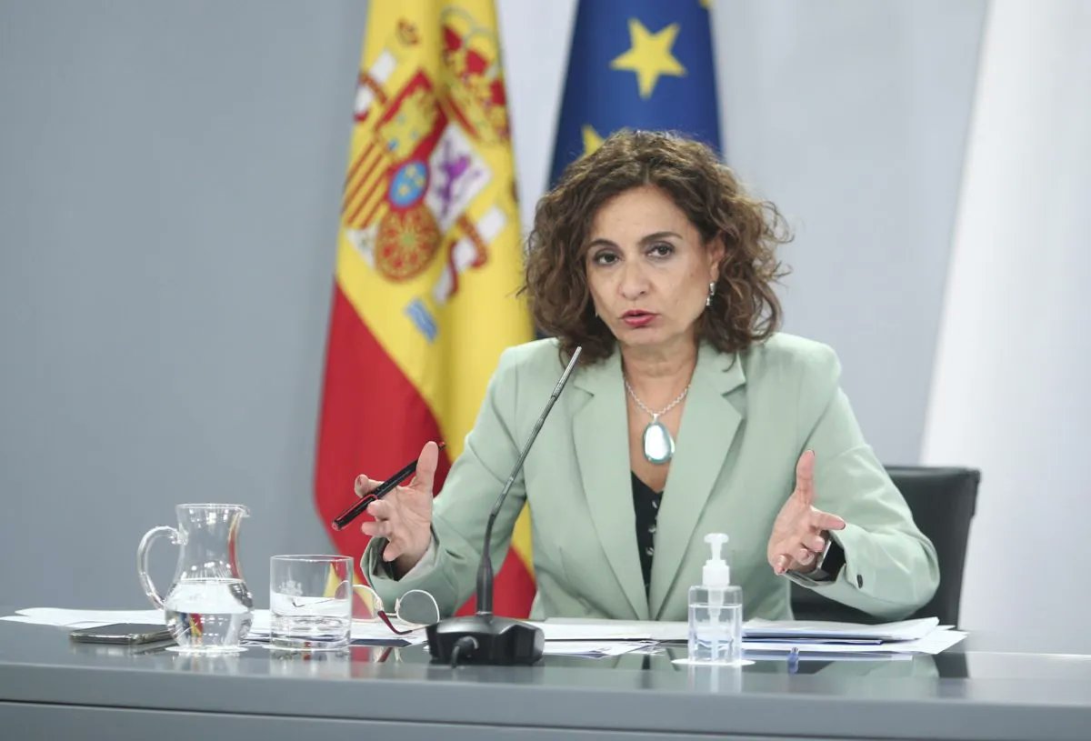 Confilegal's tweet photo. El acuerdo de Gobierno, Unidas Podemos, ERC y PNV posibilitará que los interinos con cinco años en la misma plaza sean fijos https://t.co/xmNkH4bLaa https://t.co/pXATH0Jgru