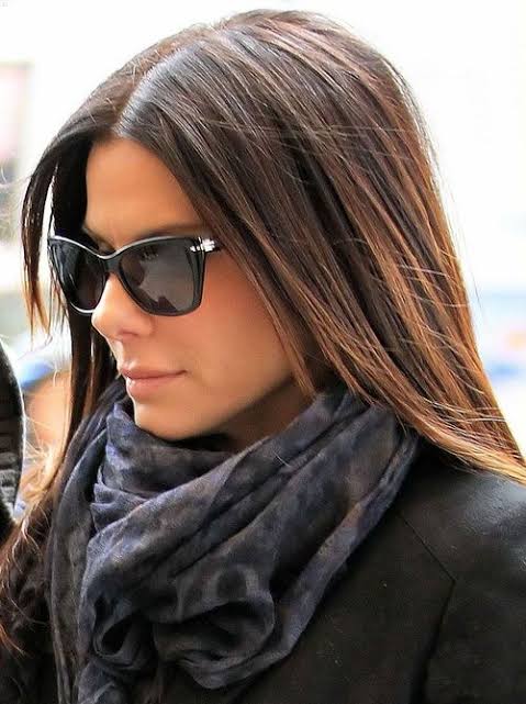 Juliana140980's tweet photo. Bárbara López and Sandra Bullock could easily play sisters on screen! #BarbaraLopez #SandraBullock #FridayFeelings https://t.co/5n3LJdp45p