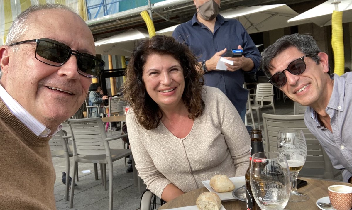aguayo_UM's tweet photo. La #rncirugia2021 toca a su fin. Hasta la vista!
#StrongerTogether @aecirujanos @AecSeccion @AecPared @aec_obesidad @SIQ_aecirujanos @aecformacion @AEC_CEG @aec_obesidad @AECP_FAECP @CirEnd_AEC @StcuaeC @Residentequir https://t.co/OOOJ9xamz1