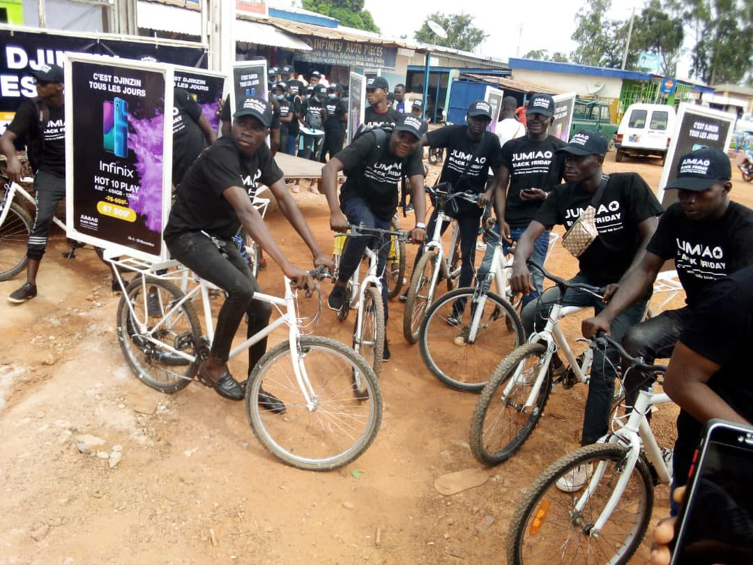 JumiaCI's tweet photo. #JumiaCI se #rapproche encore plus des #Ivoiriens! La caravane #JumiaBlackFriday fait le #tour des #villes de l'intérieur du pays pour #célébrer avec les populations!
Retour en image à #Korhogo ⤵
#ecommerce #JumiaCI #event #Celebrations https://t.co/mbnAE5VKar