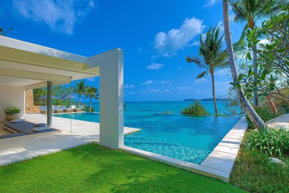 SamujanaVillas's tweet photo. Bright sunshine, clear blue skies, swaying palm trees, infinity pool overlooking the ocean. Thinking about your next vacation? Unsure of how to enter the country? Message us now for more information or drop us an email at reservations@samujana.com
#samujana #luxury #luxuryvilla https://t.co/Zk7t6bimqj