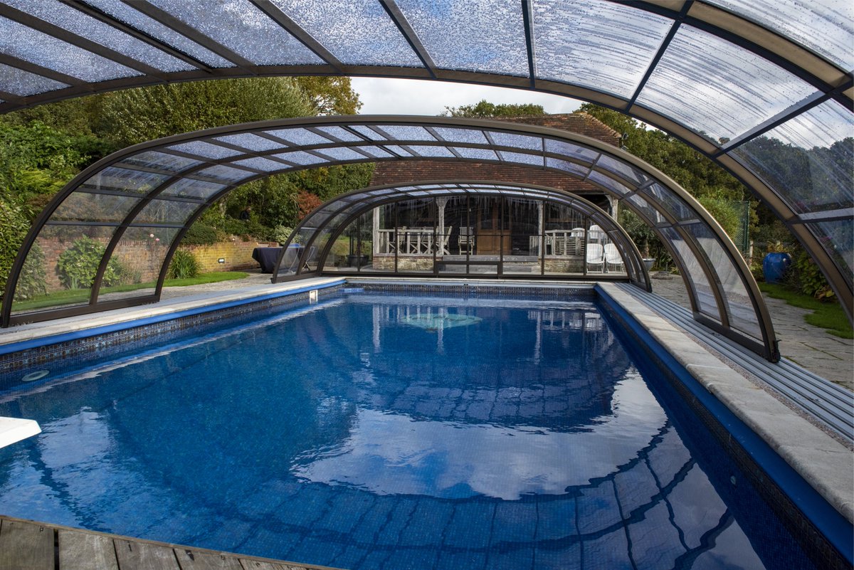 AlukovUK's tweet photo. One of Alukov UK most successful installation in 2021 in West Sussex, TROPEA progress telescopic swimming pool enclosure.
A job very well done 👍😍
https://t.co/XDWqgs540D https://t.co/eWpG35ff9i