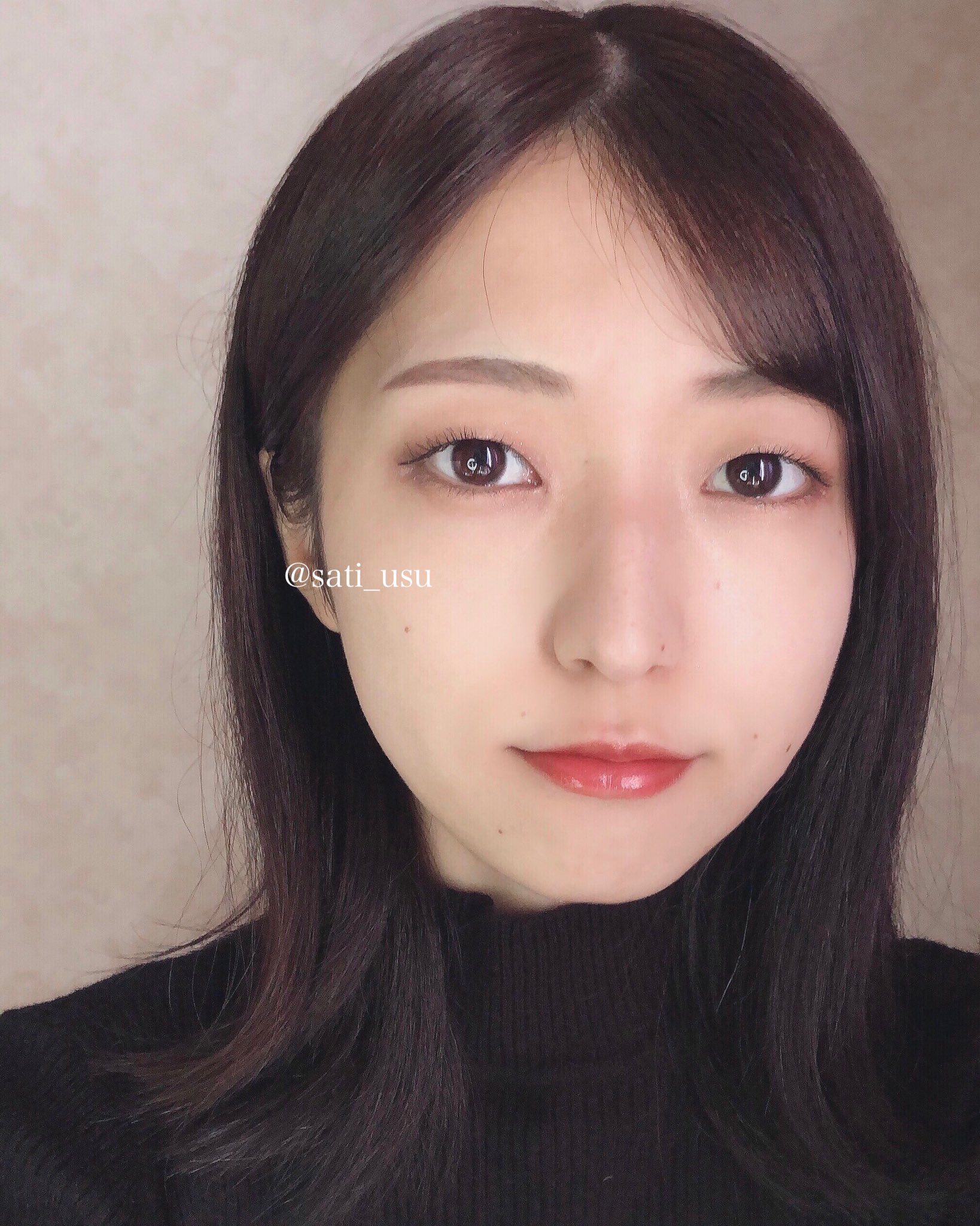 おさち ドラマ 最愛 の梨央のメイクをプチプラコスメで再現 セザンヌのグレイッシュブラウンを塗ったら 目尻を濃いブラウンで引き締める マスカラとアイラインはブラックを控えめに 赤リップ塗って完成ー 吉高由里子さんになりたい 一重メイク