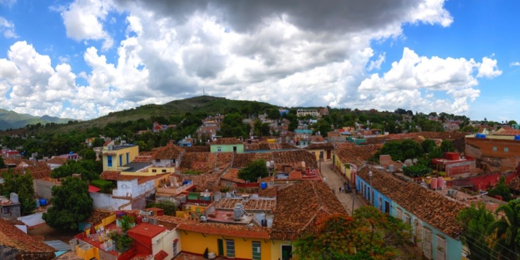 Travel_Fab's tweet photo. 📍Visit Cuba... 🌎✈😍

#cuba #trinidad #cubastreets #visitcuba #stayinspired #cubano #cubatravel #cubastyle #borntotravel #travel #explorecuba #visitcuba #visit #traveltheworld #cubaphoto #cubaphotography #photographer #sky #cubaturismo #PostponeDontCancel #holiday #CubaTravel😎 https://t.co/hkLLFTDIpZ