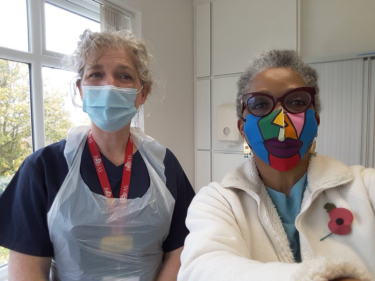 PeachesTweets's tweet photo. I have now completed the #COMCOV vaccine trial, helped throughout by Nurse Liz Barnett at @ResearchNBT Hopefully the knowledge gained from the study will positively influence medical choices  procedures worldwide.  

Get your #boostershot for #COVID19 &amp; #flujab

@NorthBristolNHS https://t.co/jWAyRTwZt9