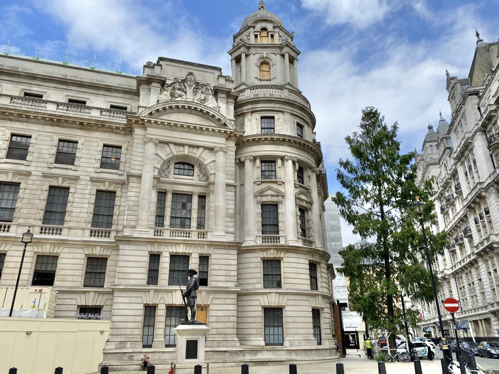 TRCContracts's tweet photo. The Old War office is a stately, Grade II listed Edwardian building situated in the heart of Whitehall, London. All heritage sash windows and heritage casement windows will be subject to a full heritage sash window restoration.

Find out more below:
https://t.co/d0BoNAh9IQ https://t.co/ibfbMc8jHO