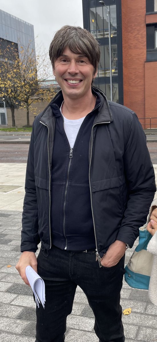carly_hartshorn's tweet photo. When you’ve just had a great #SimulatedClinic session with #SLT2B at @OfficialUoM @sltatuom and then meet Prof Brian Cox….#ChristmasMarkets and my day is complete!! @EmmaOrmerod7 https://t.co/VOWInZ3C3g