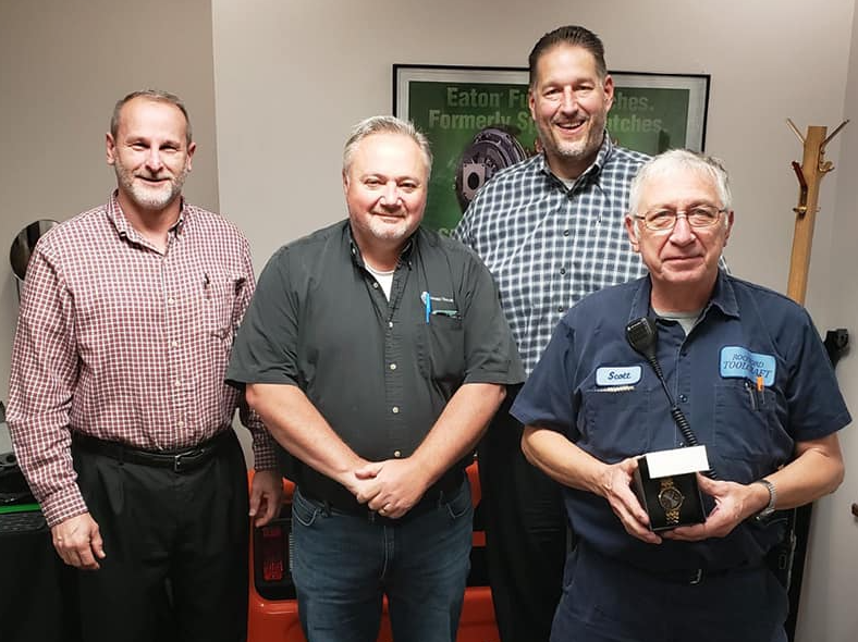 heavystamping's tweet photo. We are proud to announce the 25th anniversary of Scott Zimmerman!
Scott works in our maintenance department, 1st shift at plant 1.
Thank you Scott for all of your years of service! https://t.co/NPsLVQTgQM