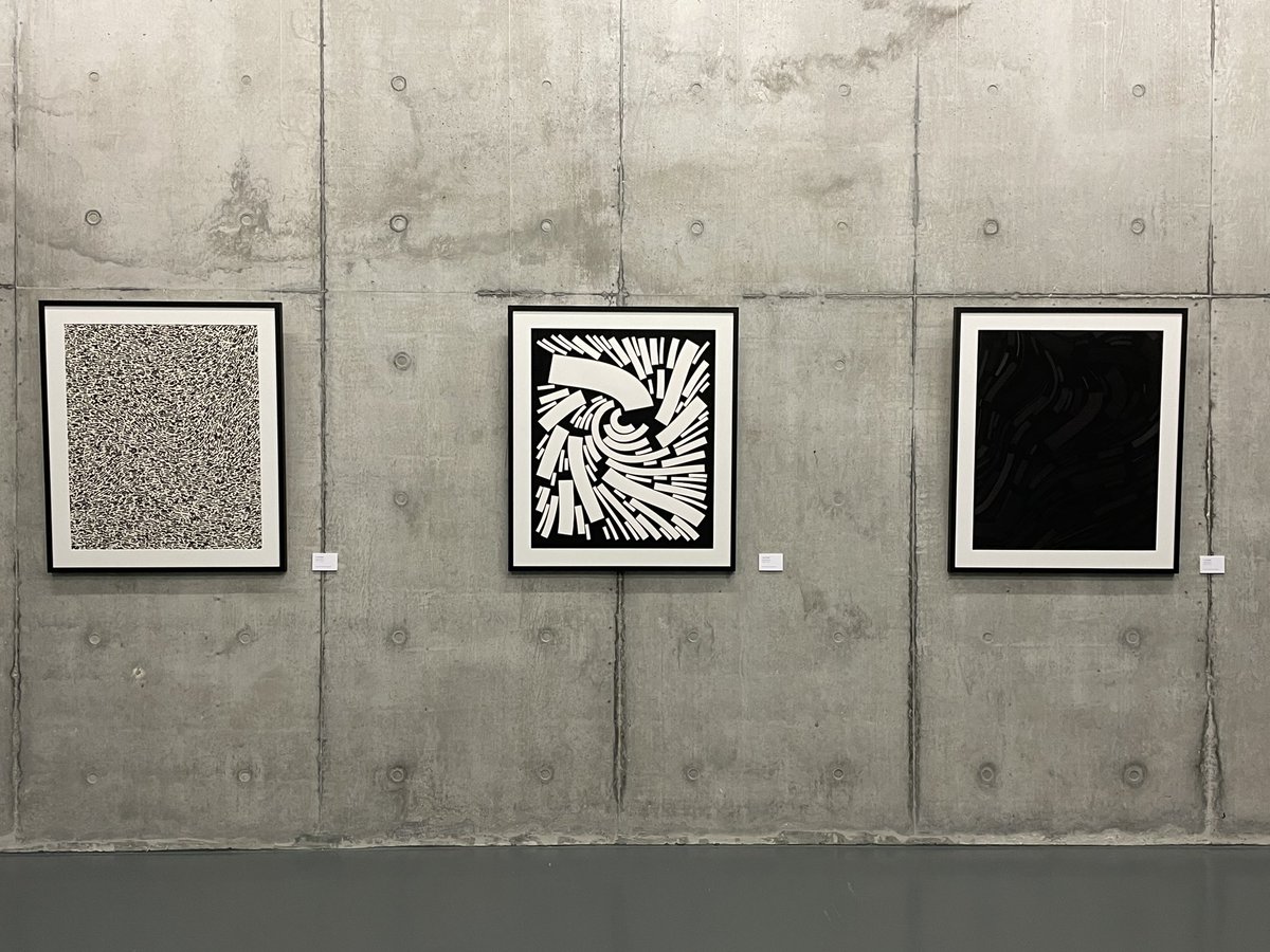 tengyanAI's tweet photo. Had a great time at the #RightClickandSave digital art exhibition with @m_goes_distance @nifteex.  It truly brought out the beauty of the fidenzas. 😍

And my fav: doge to the moon

Absolutely wonderful hosts 
@coinhako and team https://t.co/JL3TZ45hQd