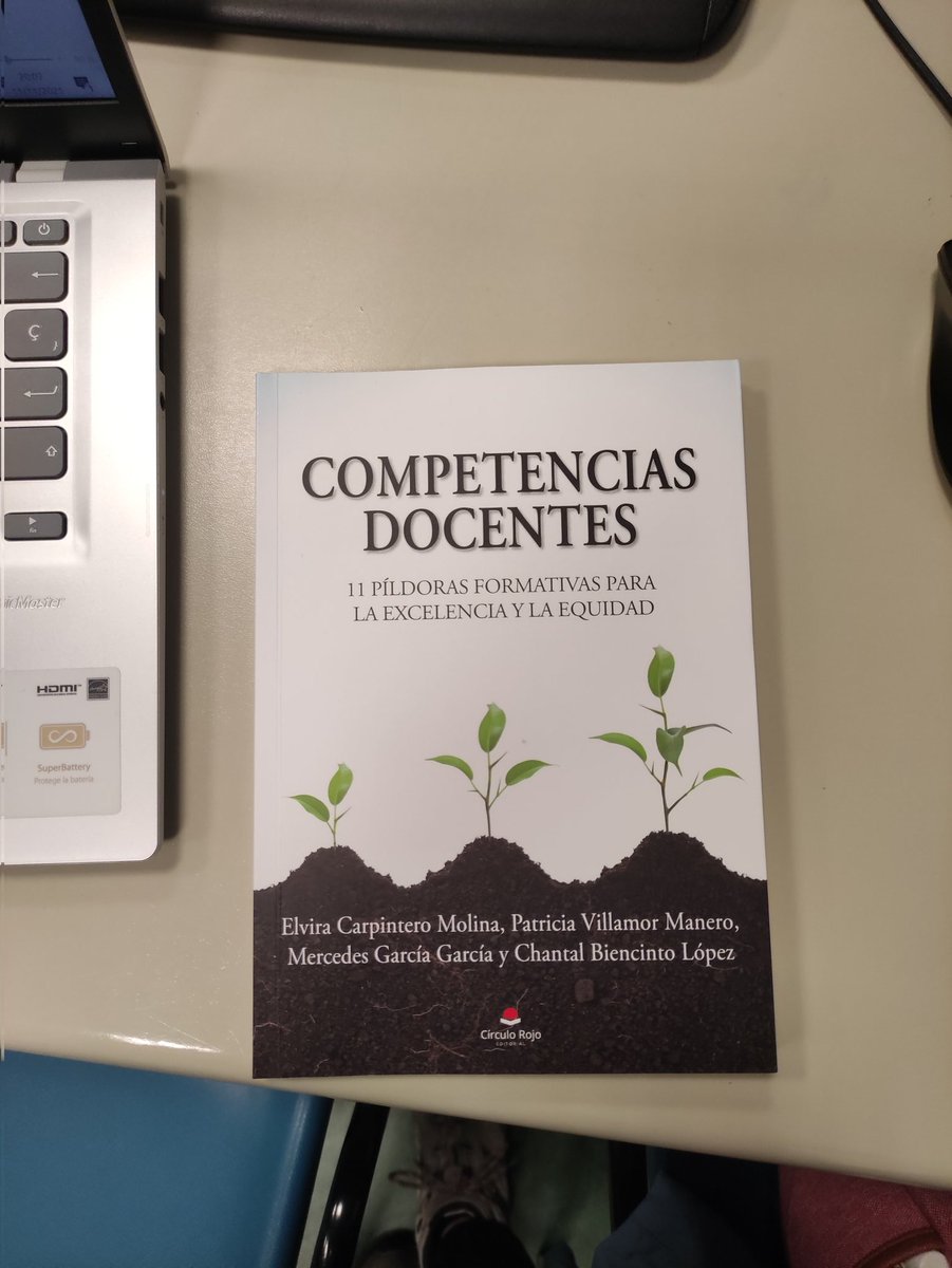 Qué maravilloso regalo, <a href="/Ptcia_Villamor/">Patricia Villamor</a> !
Lo leeré con cariño y lo guardaré en mi mochila de recursos.
#FOL #educacion #profesora #pildoraseducativas #libro #recursos