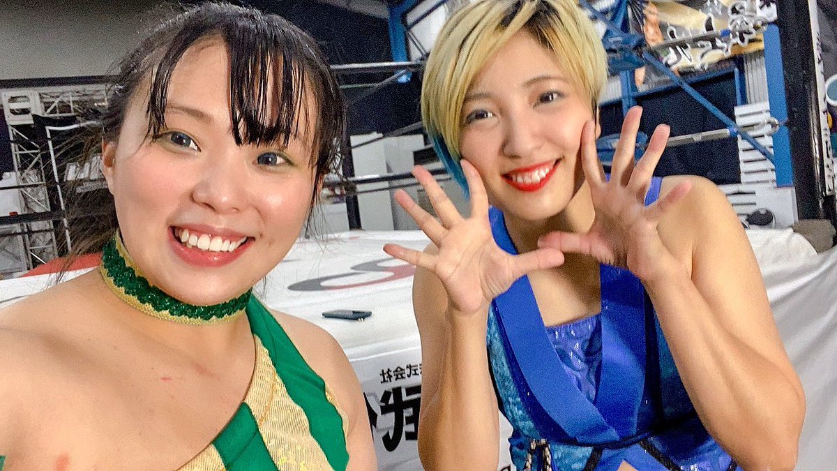 Mizm0ri's tweet photo. 藤田プロレススクールで
まさか!まさかの!
実は同期の進垣リナちゃんと対戦が叶いました✨✨幸せな5分間だったョ🍍💙
りなりーーーーーーーーーーー😭
#2AF https://t.co/pPfw89C6wn