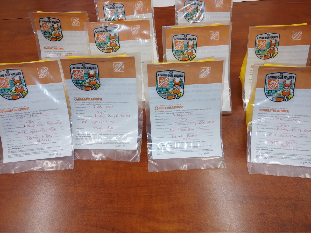 beccajb1228's tweet photo. @NFlintHomeDepot recognizing and showing appreciation for our MET associates! #METAppreciationWeek21 @tajuana_b2736 @DJ_Elling @krystelbr9 @T_Ostrowski https://t.co/FQYuRydnMq