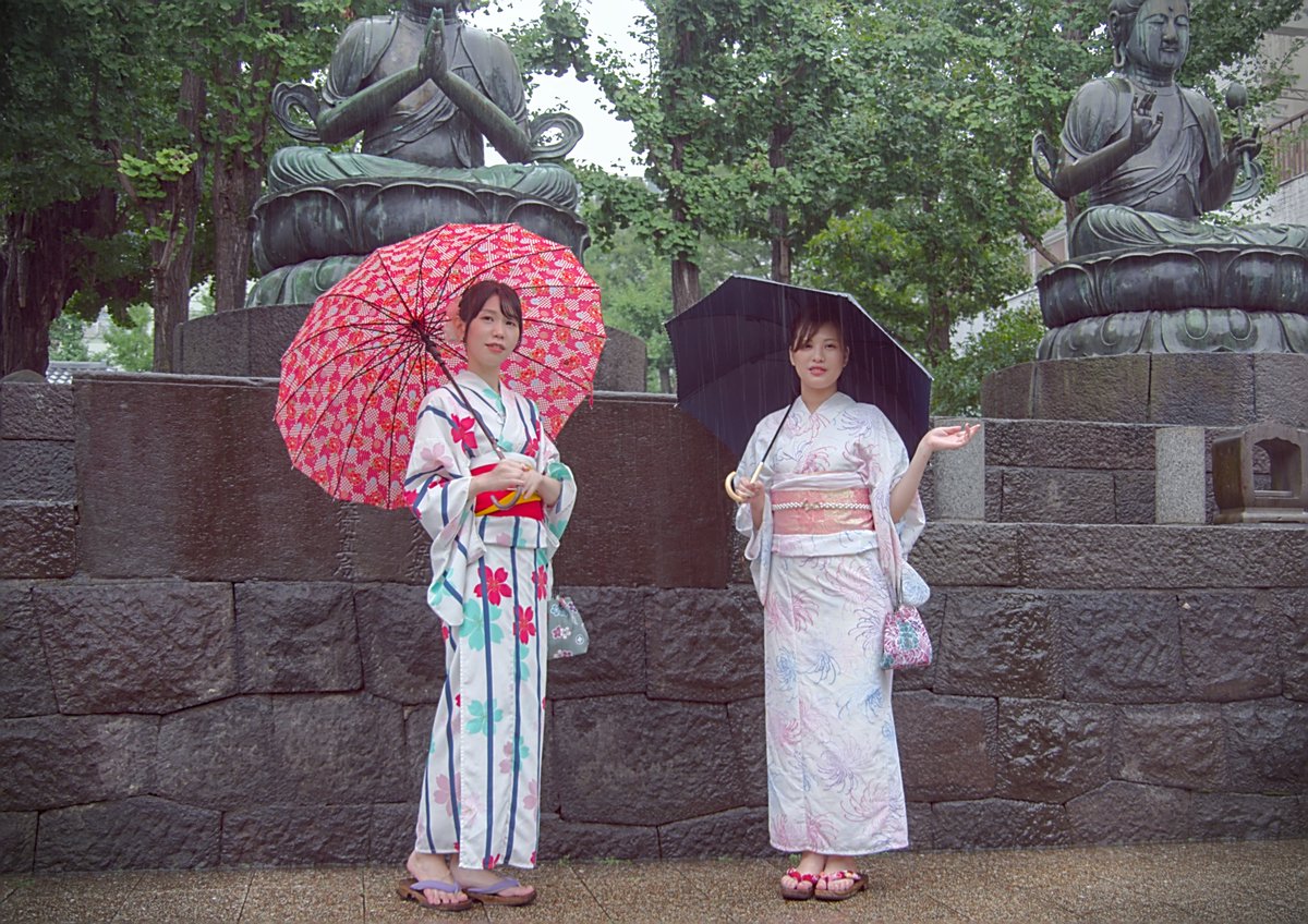 PhKeis's tweet photo. RANTANA撮影会 in 浅草寺51
片側にしか雨が降っていない様に見える
#菅原彩香
@ayapaka_paka
#劇団菅原彩香(仮)
ドラマ「いらっしゃいませ♡強盗様…。」
https://t.co/UUiFaW26yn
#2ねん8くみ千葉校
#野崎絵里菜
@ErinaNozaki
舞台 #最後の一杯 予告動画
https://t.co/1DceKoFL5m
#RANTANA
#女優 https://t.co/uE2DDDyppQ