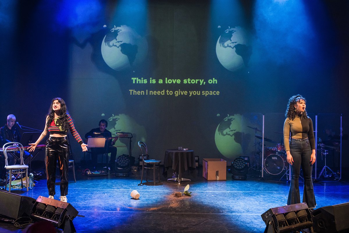 ❗️ ON-DEMAND FOR 1 WEEK ONLY ❗️
 
Filmed Live on the Rep stage and only £7.50, watch #thisisalovestory as-live NOW
 
🎟️dundeerep.co.uk/whats-on/this-…

 [📸] <a href="/mihaelabodlovic/">Mihaela Bodlovic</a> 
[🎭] Holly Liburd, @aliciatyracc