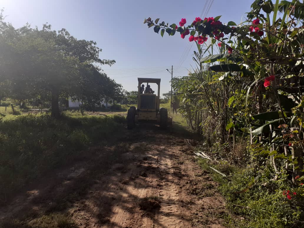 AlcaldiRGElorza's tweet photo. El Gobierno Municipal de Rómulo Gallegos encabezado por el Alcalde @SolfredissPSUV continúan los trabajos de patroleos en diferentes sectores de la población de Elorza, ayer le correspondió al sector 19 de Marzo y hoy en horas de la tarde sigue en Valle verde. https://t.co/JBnamusQSL